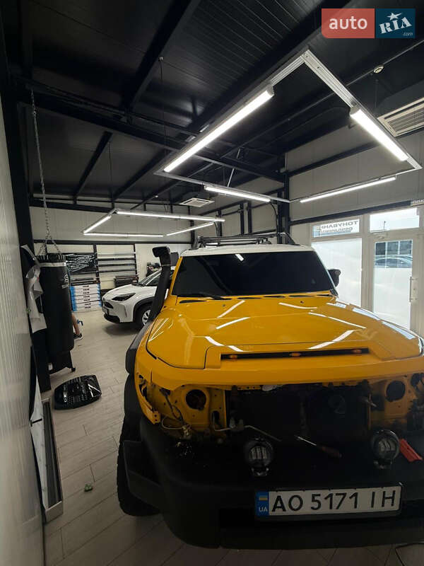 Внедорожник / Кроссовер Toyota FJ Cruiser 2006 в Ужгороде