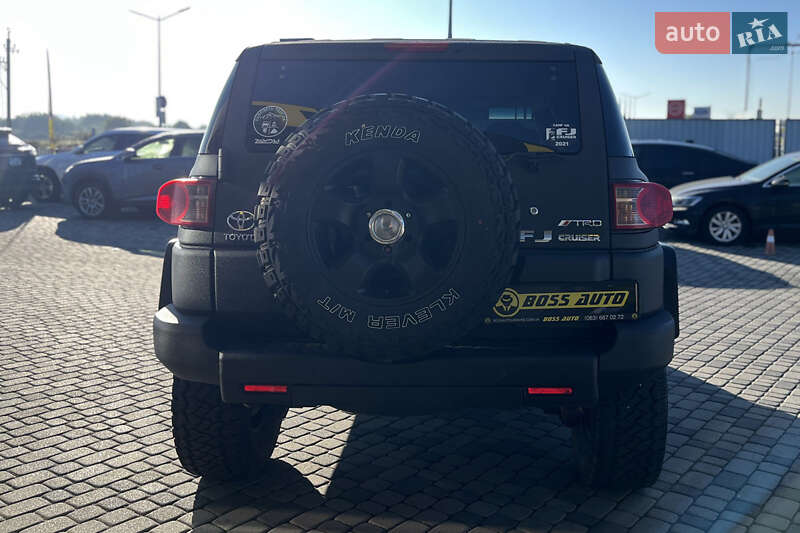 Позашляховик / Кросовер Toyota FJ Cruiser 2007 в Мукачевому