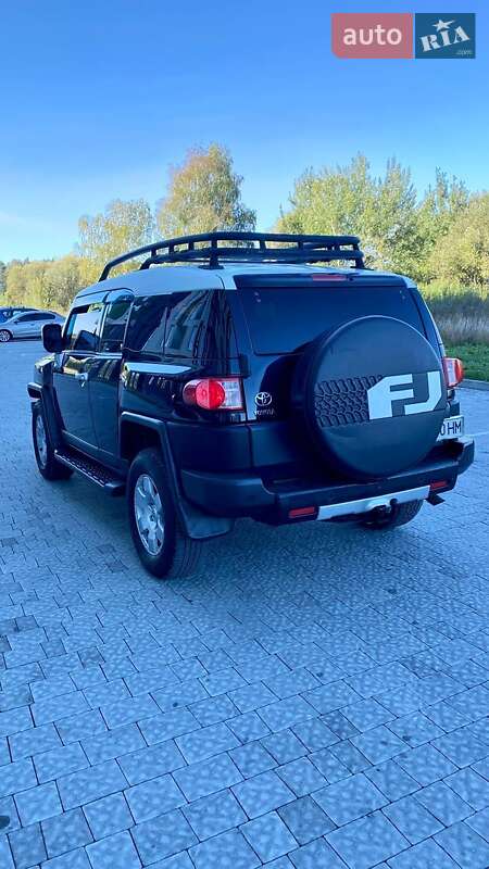 Внедорожник / Кроссовер Toyota FJ Cruiser 2008 в Львове фото 3 Внедорожник / Кроссовер Toyota FJ Cruiser 2008 в Львове