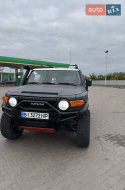 Внедорожник / Кроссовер Toyota FJ Cruiser 2008 в 