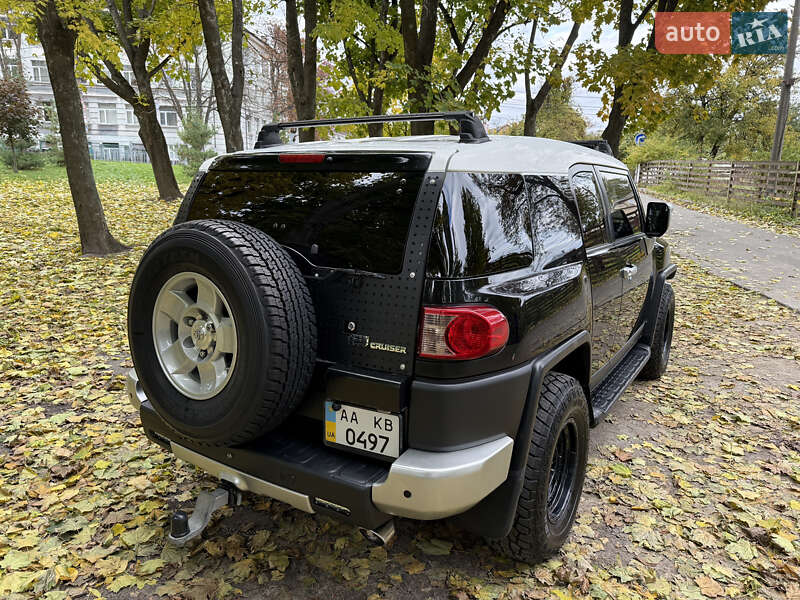 Внедорожник / Кроссовер Toyota FJ Cruiser 2008 в Киеве фото 7 Внедорожник / Кроссовер Toyota FJ Cruiser 2008 в Киеве