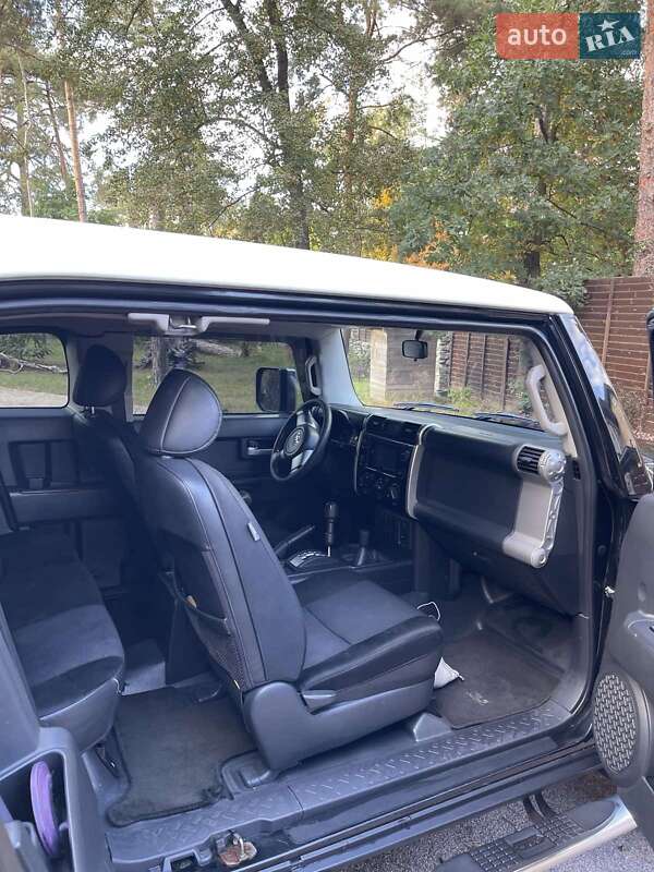 Позашляховик / Кросовер Toyota FJ Cruiser 2008 в Обухові фото 3 Позашляховик / Кросовер Toyota FJ Cruiser 2008 в Обухові