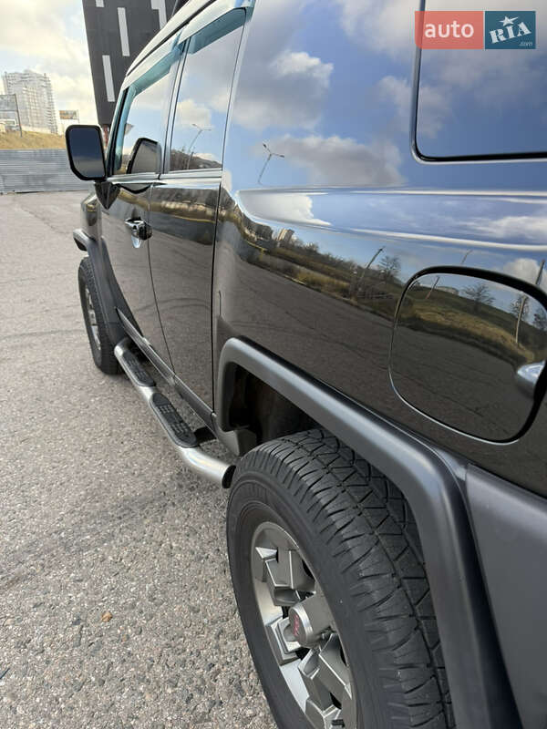 Внедорожник / Кроссовер Toyota FJ Cruiser 2007 в Харькове