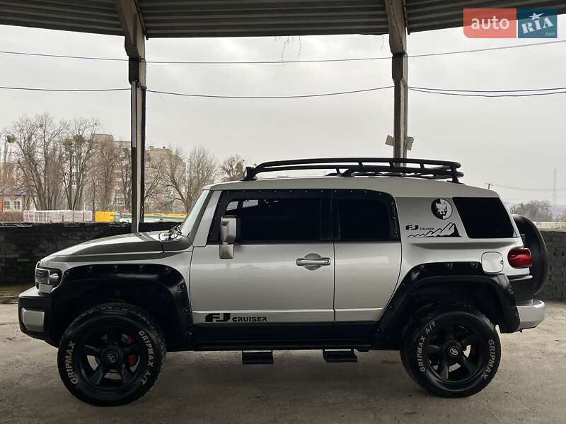 Позашляховик / Кросовер Toyota FJ Cruiser 2006 в Вінниці