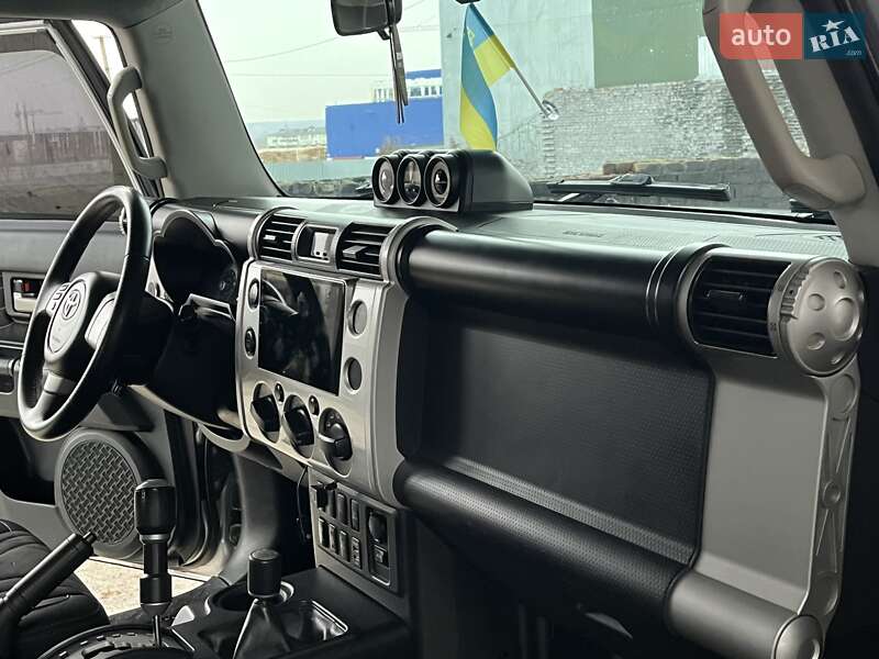 Позашляховик / Кросовер Toyota FJ Cruiser 2006 в Вінниці