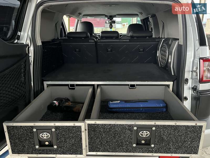 Позашляховик / Кросовер Toyota FJ Cruiser 2006 в Вінниці