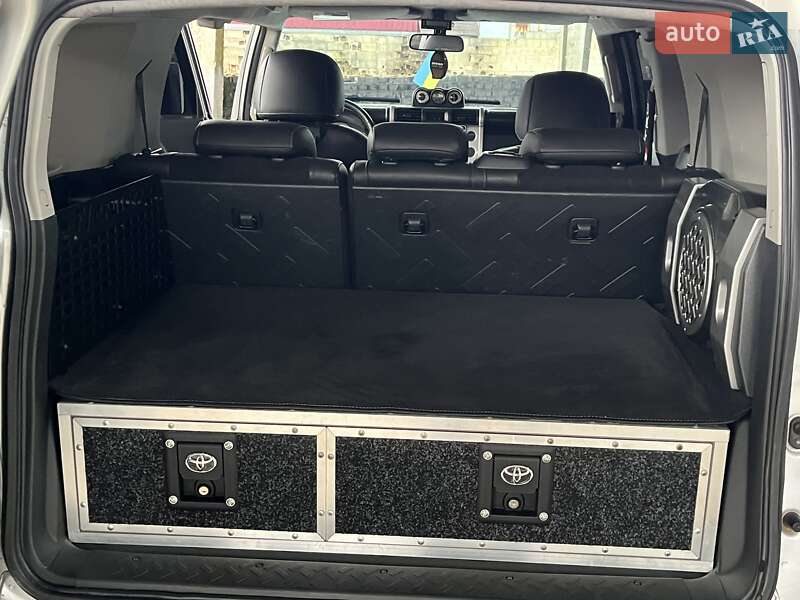 Позашляховик / Кросовер Toyota FJ Cruiser 2006 в Вінниці