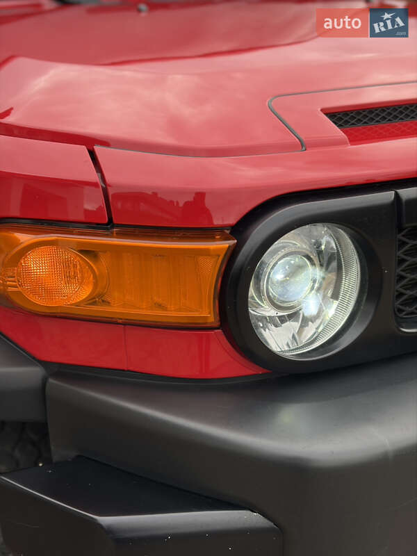 Позашляховик / Кросовер Toyota FJ Cruiser 2012 в Мукачевому фото 26 Позашляховик / Кросовер Toyota FJ Cruiser 2012 в Мукачевому