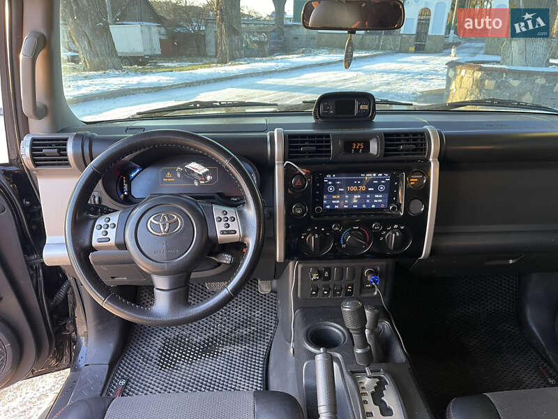Позашляховик / Кросовер Toyota FJ Cruiser 2007 в Житомирі