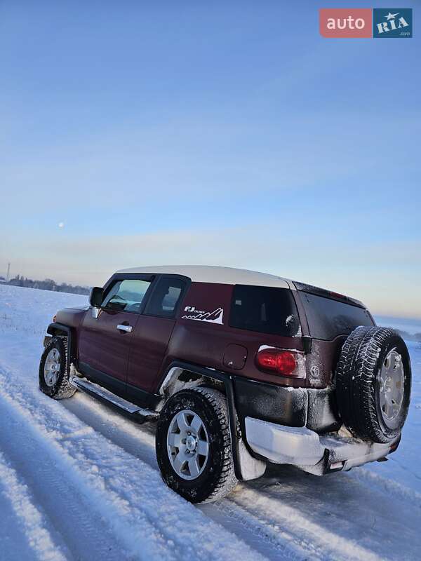 Позашляховик / Кросовер Toyota FJ Cruiser 2008 в Тульчині