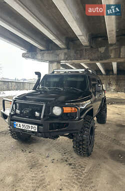 Позашляховик / Кросовер Toyota FJ Cruiser 2007 в Мукачевому