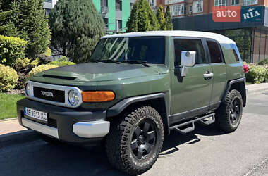 Внедорожник / Кроссовер Toyota FJ Cruiser 2013 в Днепре