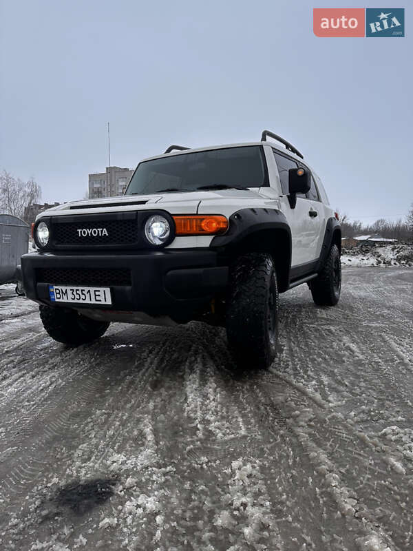 Внедорожник / Кроссовер Toyota FJ Cruiser 2008 в Шостке
