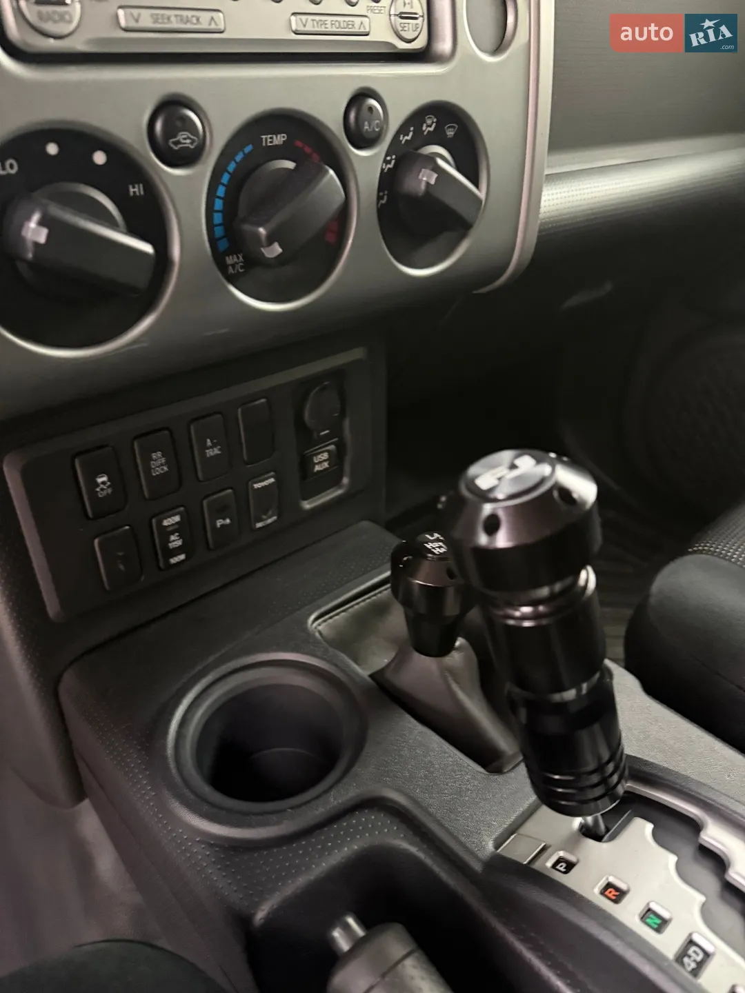 2011 Toyota FJ Cruiser - мініатюра 11