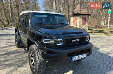 Внедорожник / Кроссовер Toyota FJ Cruiser 2011 в Черновцах