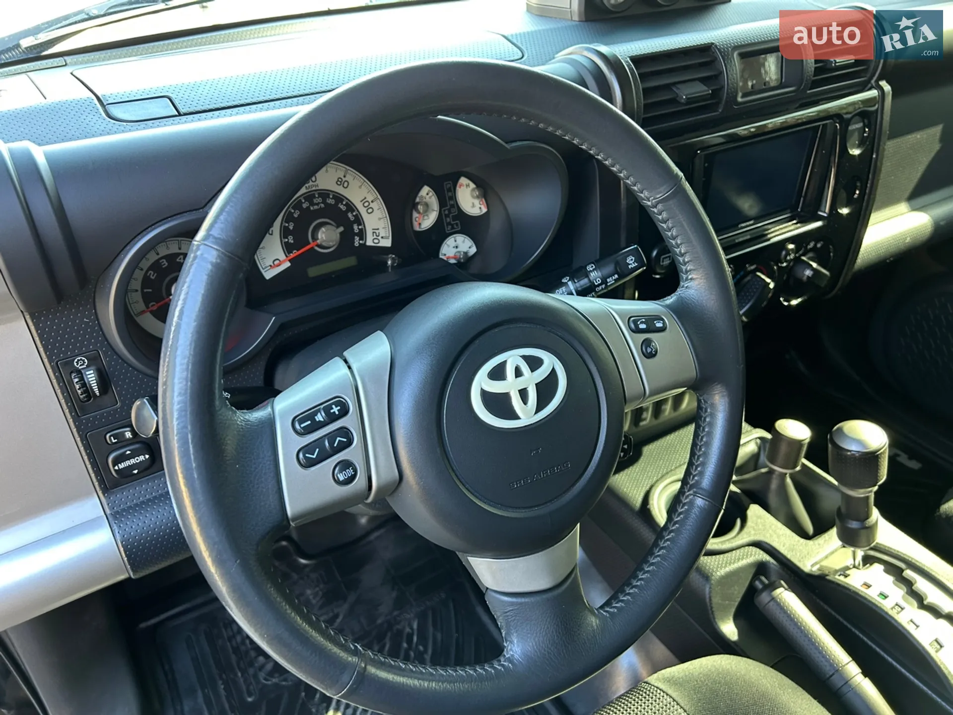 2011 Toyota FJ Cruiser - мініатюра 33