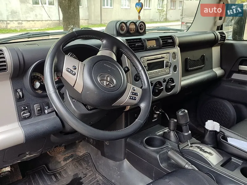 Toyota FJ Cruiser 2014 VIN JTEBU4BF9EK176011 фото оголошення 9 з 51