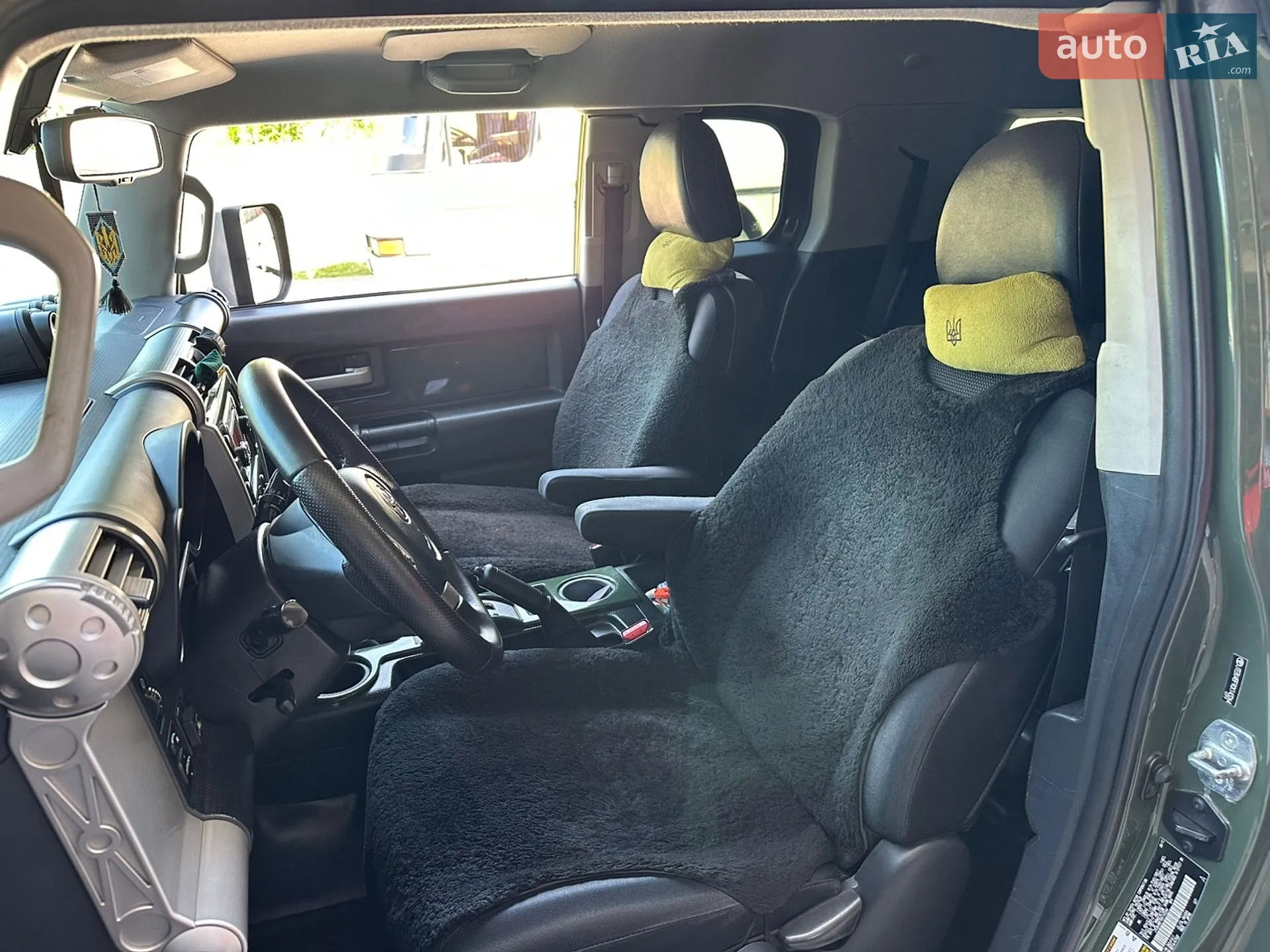 Toyota FJ Cruiser 2012 VIN JTEBU4BF9CK143264 фото оголошення 16 з 40