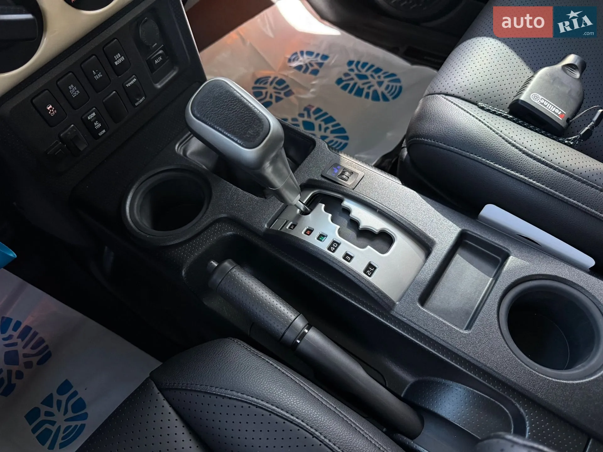 2010 Toyota FJ Cruiser - мініатюра 37