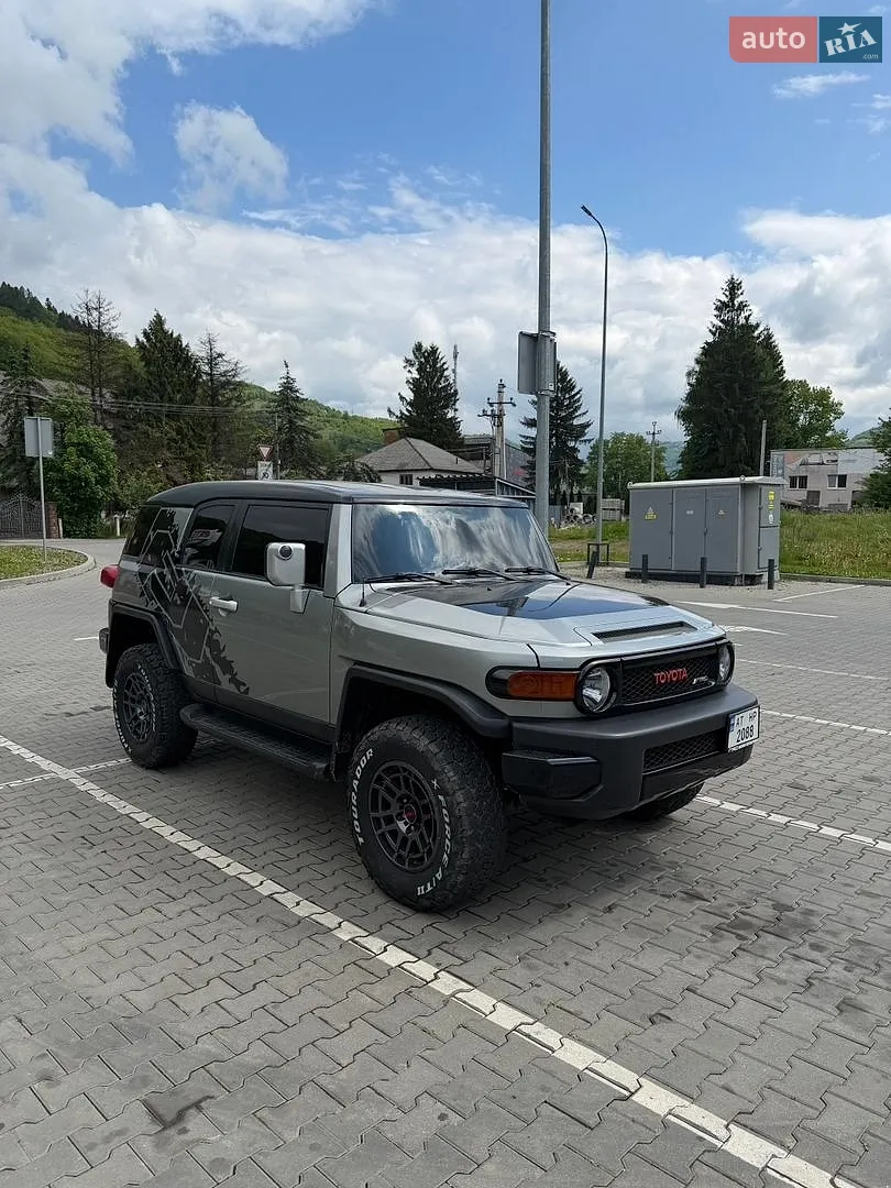 2012 Toyota FJ Cruiser - мініатюра 2