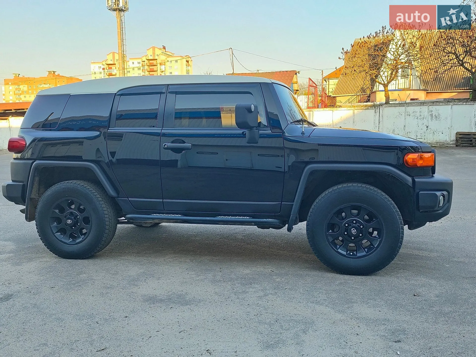 2012 Toyota FJ Cruiser - мініатюра 23