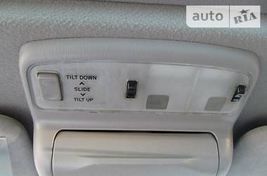 Внедорожник / Кроссовер Toyota Fortuner 2001 в 