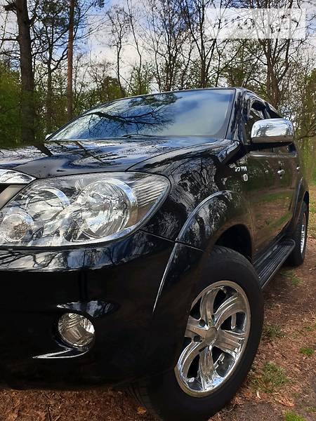 Позашляховик / Кросовер Toyota Fortuner 2007 в Києві