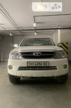 Позашляховик / Кросовер Toyota Fortuner 2007 в Одесі