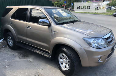 Внедорожник / Кроссовер Toyota Fortuner 2007 в Киеве