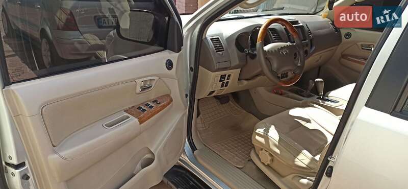 Внедорожник / Кроссовер Toyota Fortuner 2007 в Василькове