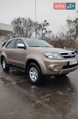 Позашляховик / Кросовер Toyota Fortuner 2007 в Охтирці