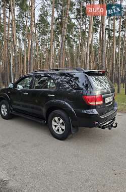 Внедорожник / Кроссовер Toyota Fortuner 2006 в Киеве