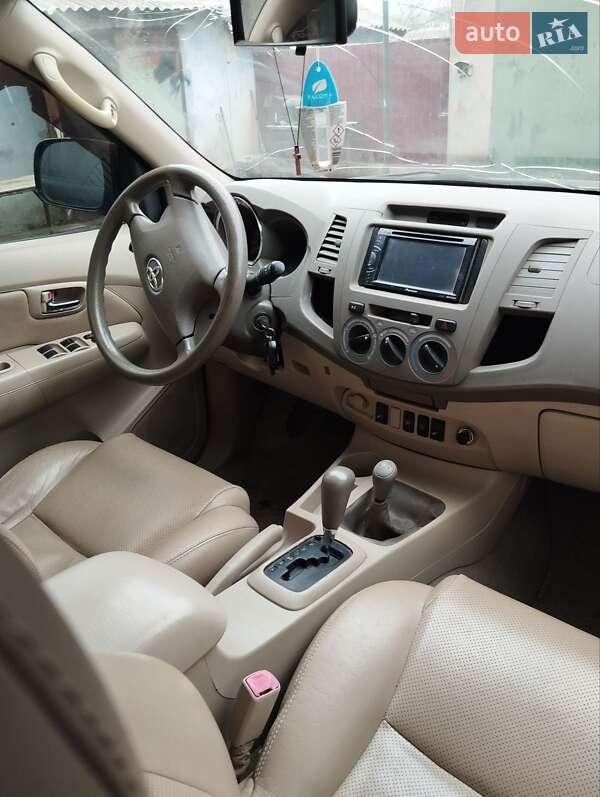 Внедорожник / Кроссовер Toyota Fortuner 2007 в Березовке