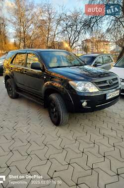 Позашляховик / Кросовер Toyota Fortuner 2005 в Тернополі