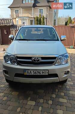 Внедорожник / Кроссовер Toyota Fortuner 2008 в Киеве