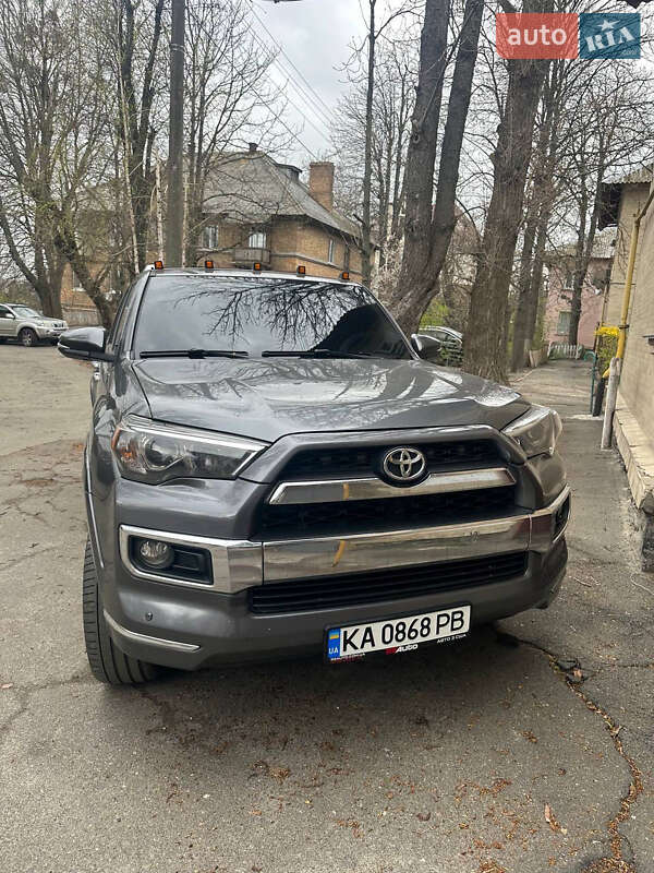 Внедорожник / Кроссовер Toyota Fortuner 2014 в Киеве