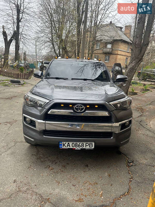 Внедорожник / Кроссовер Toyota Fortuner 2014 в Киеве