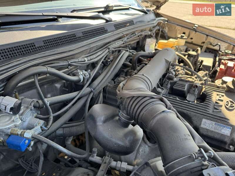 Внедорожник / Кроссовер Toyota Fortuner 2008 в Коропе