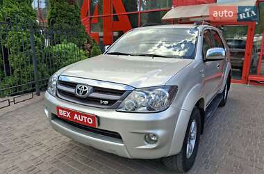 Позашляховик / Кросовер Toyota Fortuner 2007 в Одесі
