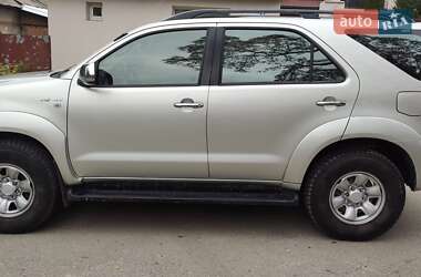 Внедорожник / Кроссовер Toyota Fortuner 2006 в Харькове