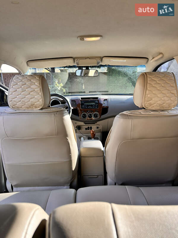 Внедорожник / Кроссовер Toyota Fortuner 2007 в Тячеве фото 14 Внедорожник / Кроссовер Toyota Fortuner 2007 в Тячеве