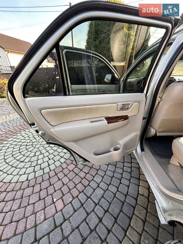 Внедорожник / Кроссовер Toyota Fortuner 2007 в Тячеве фото 12 Внедорожник / Кроссовер Toyota Fortuner 2007 в Тячеве