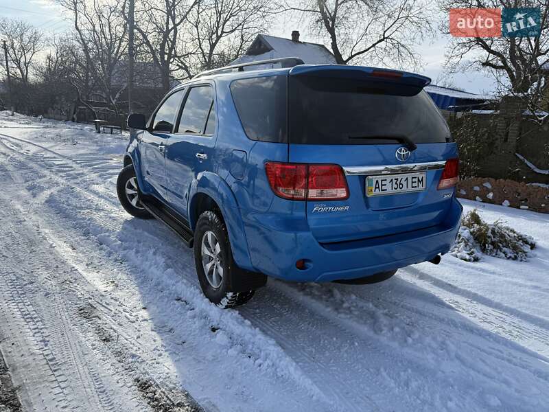 Позашляховик / Кросовер Toyota Fortuner 2007 в Кривому Розі фото 6 Позашляховик / Кросовер Toyota Fortuner 2007 в Кривому Розі
