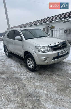 Внедорожник / Кроссовер Toyota Fortuner 2007 в Виннице