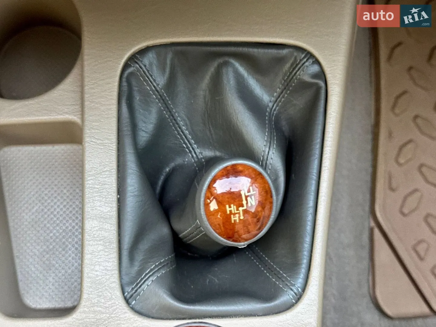 2010 Toyota Fortuner - мініатюра 25