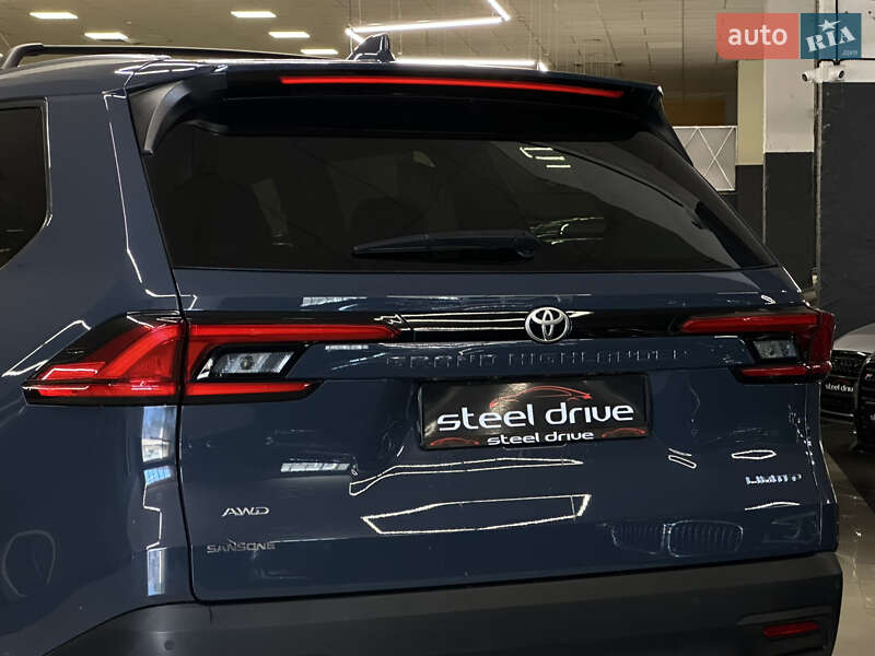 Позашляховик / Кросовер Toyota Grand Highlander 2024 в Миколаєві