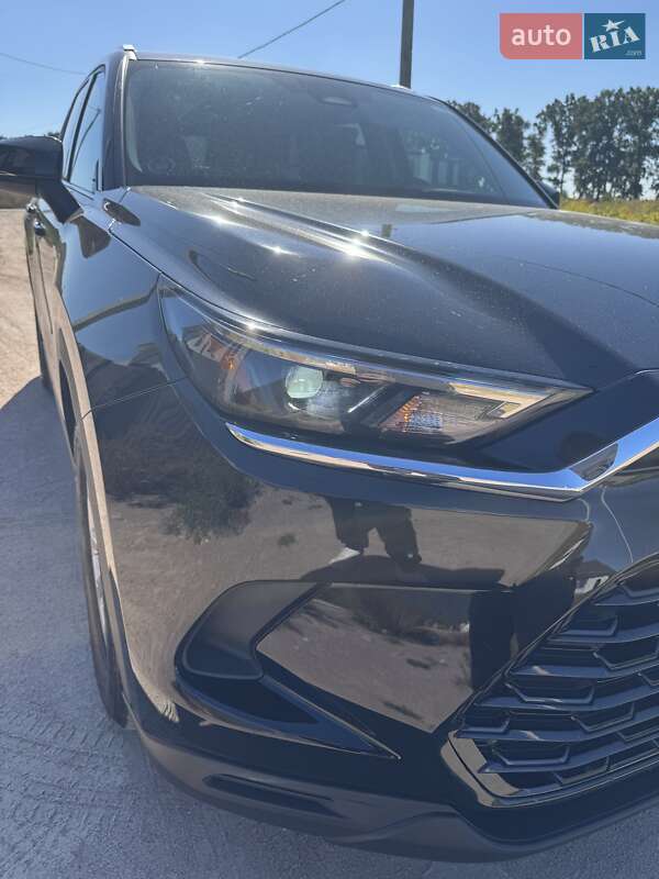 Внедорожник / Кроссовер Toyota Grand Highlander 2023 в Киеве