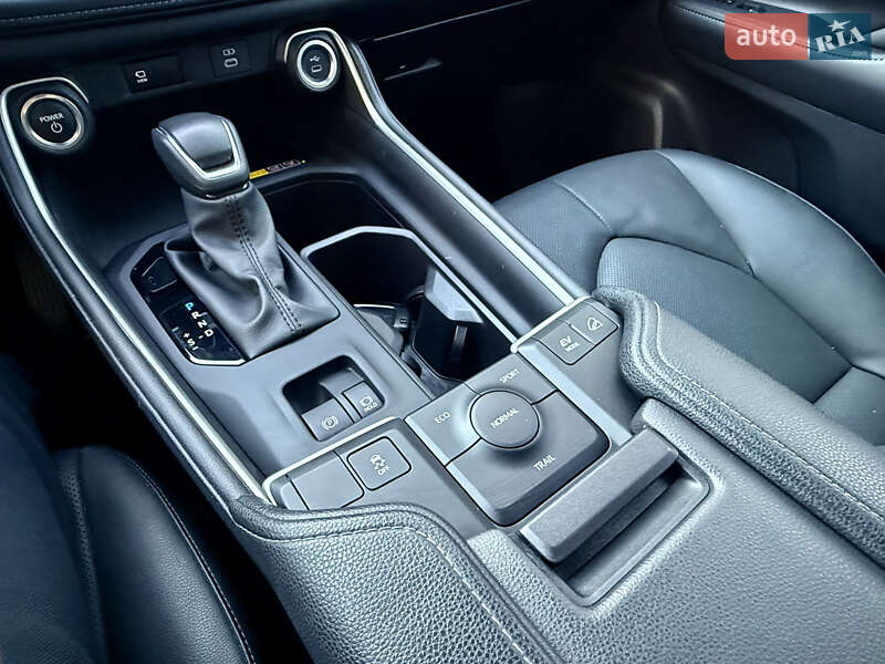 Внедорожник / Кроссовер Toyota Grand Highlander 2024 в Одессе