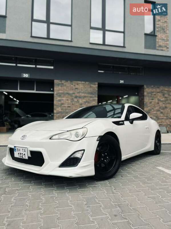 Купе Toyota GT 86 2013 в 