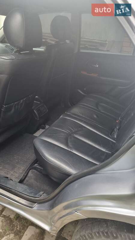 Внедорожник / Кроссовер Toyota Harrier 2001 в Львове